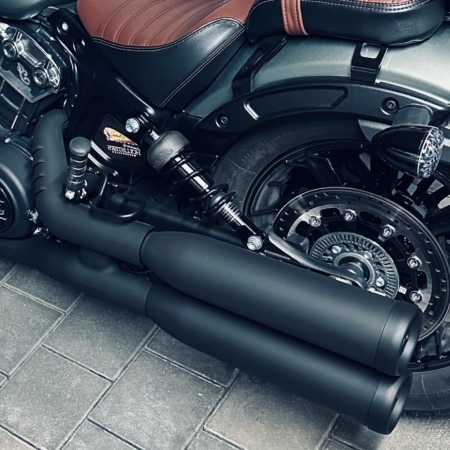 Indian Scout Bobber Sixty Twenty Rogue gerade Auspuffkürzung